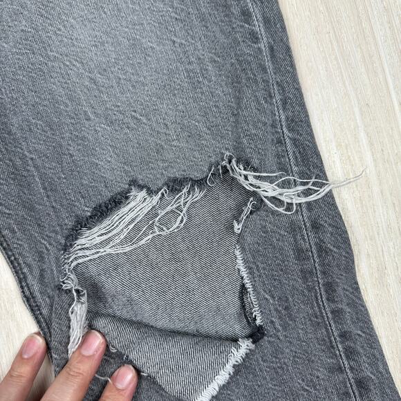 American Eagle Gray High Rise Mom Jean Raw Ankle Hem Distressed Denim Jeans 4 - Picture 5 of 16